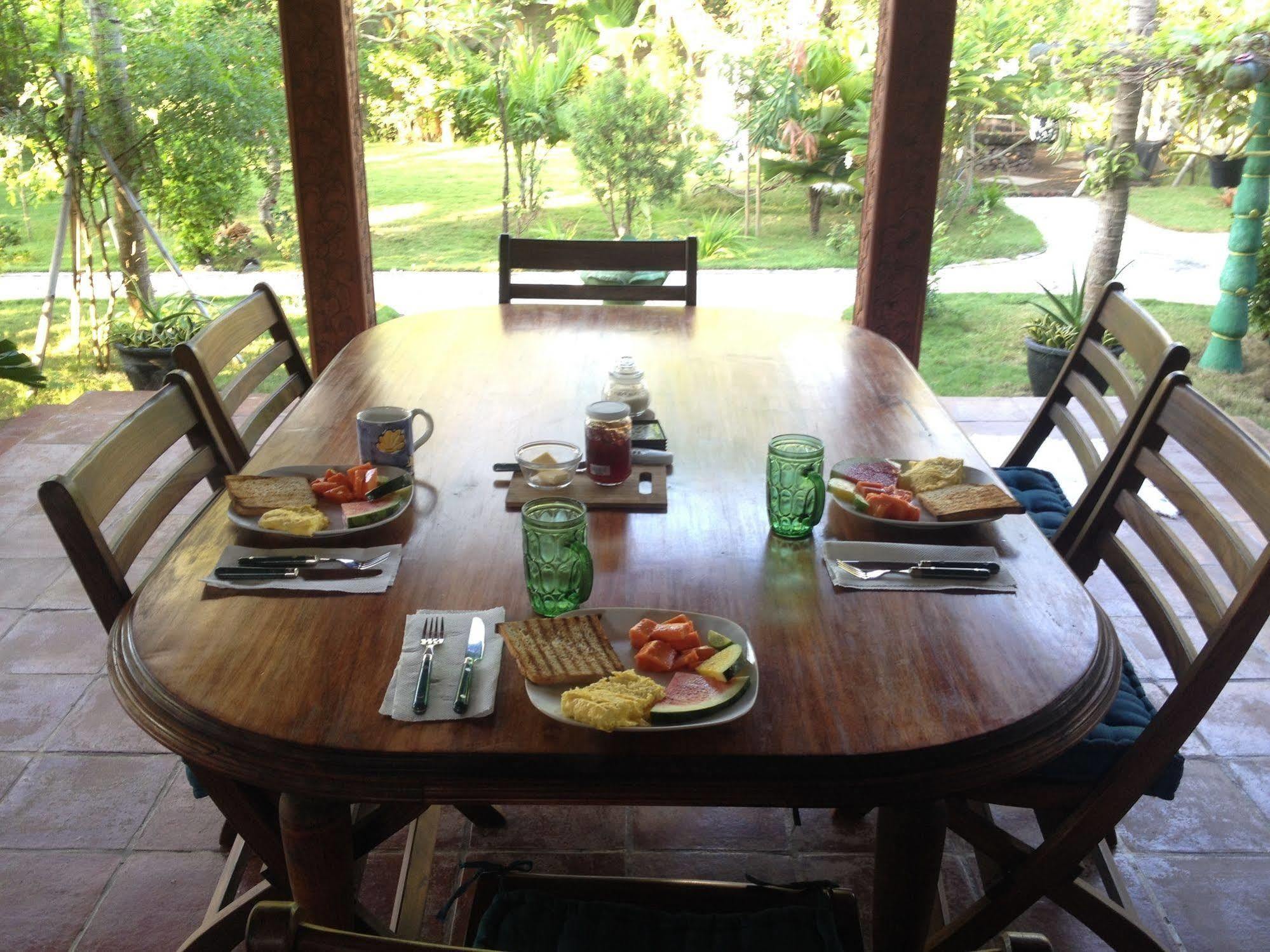 Hotel Hibiscus House Bali Pemuteran Esterno foto