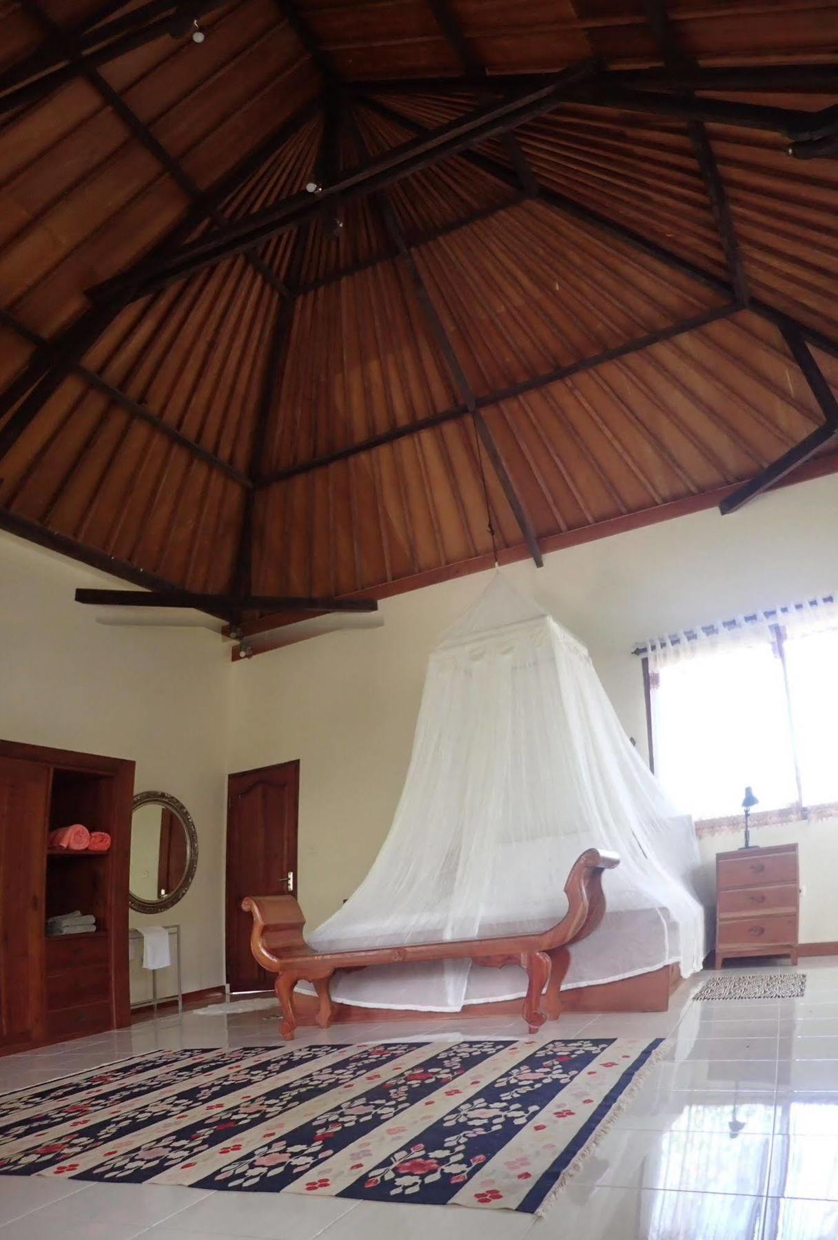 Hotel Hibiscus House Bali Pemuteran Esterno foto
